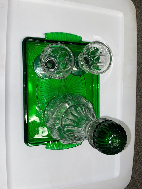 Vintage Avon decanter set - Picture 1 of 10